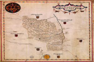 Eine 15. Jahrhundert-Karte von Bayern, die geographische Merkmale wie Flüsse, Berge und Städte zeigt und von informativem Text und Logos begleitet wird.