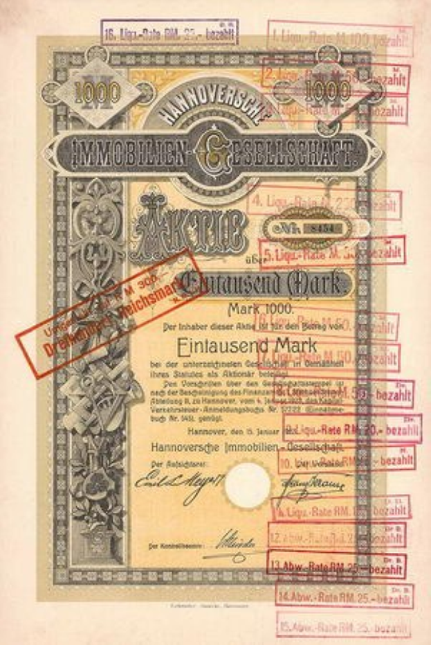 Ein altes deutsches Banknote mit einem roten Stempel, das Text, Zahlen und weitere Stempel enthält, die darauf hinweisen, dass es sich um eine von der deutschen Regierung ausgegebene Aktie handelt.