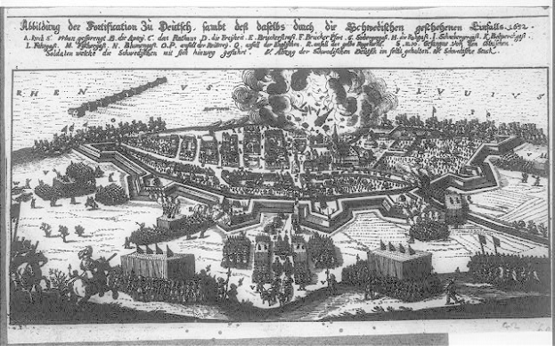 Eine Schwarz-Weiß-Zeichnung einer von Wasser umgebenen Stadt mit Gebäuden, Bäumen und Menschen, betitelt "Die Schlacht von Leipzig" oben und unten, unter einem tiefblauen Himmel mit einem untergehenden Sonnenuntergang.