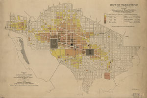 Ein detailliertes altes Stadtplan von Washington, D.C., das die Bewertung von Immobilien hervorhebt, mit Straßen, Parks und Sehenswürdigkeiten in fetter Schrift.