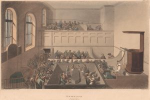 Eine Zeichnung eines Gerichtssaals mit Menschen auf Stühlen und Stehplätzen, einem Podium mit Mikrofon auf der rechten Seite, Fenstern auf der linken Seite und Text unten.