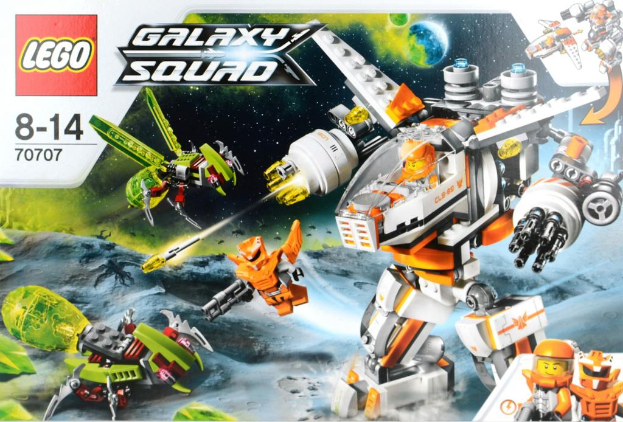 Ein Roboter wird von animierten Personen bedient, mit künstlichen Vögeln, Planeten, Boden und Sternen am Himmel sowie einem Wasserzeichen und Text.