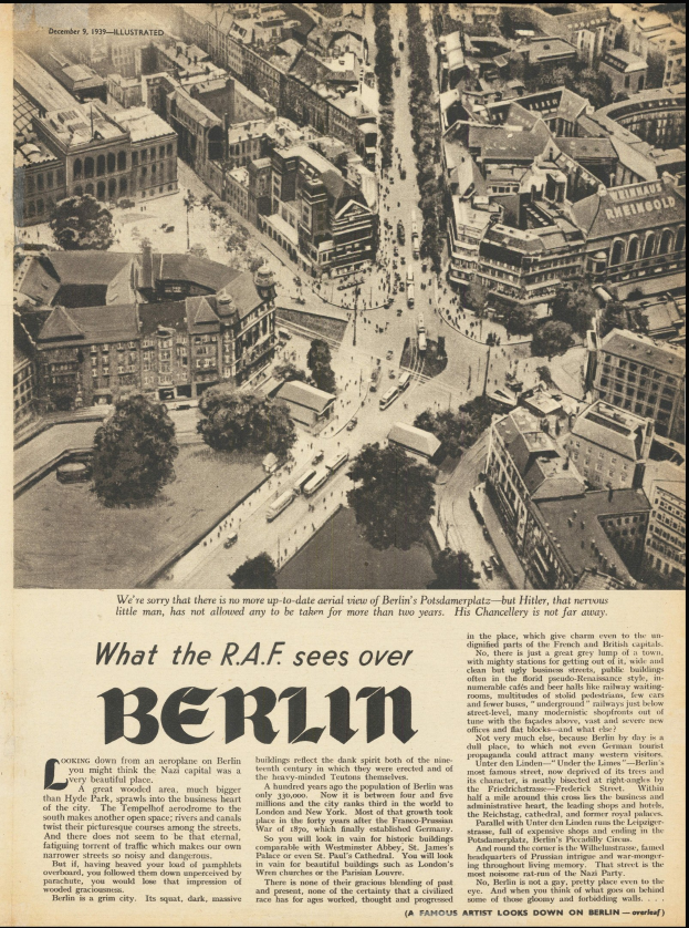 Schwarz-weiß-Fotografie eines alten Zeitungsartikels mit einer Stadtansicht, die Gebäude, Bäume und Fahrzeuge zeigt, sowie begleitenden Text.