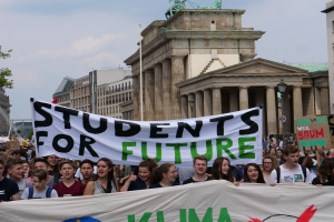 Brandenburg-Schule wird 'Schule ohne Rassismus', trotz Elternwiderstand